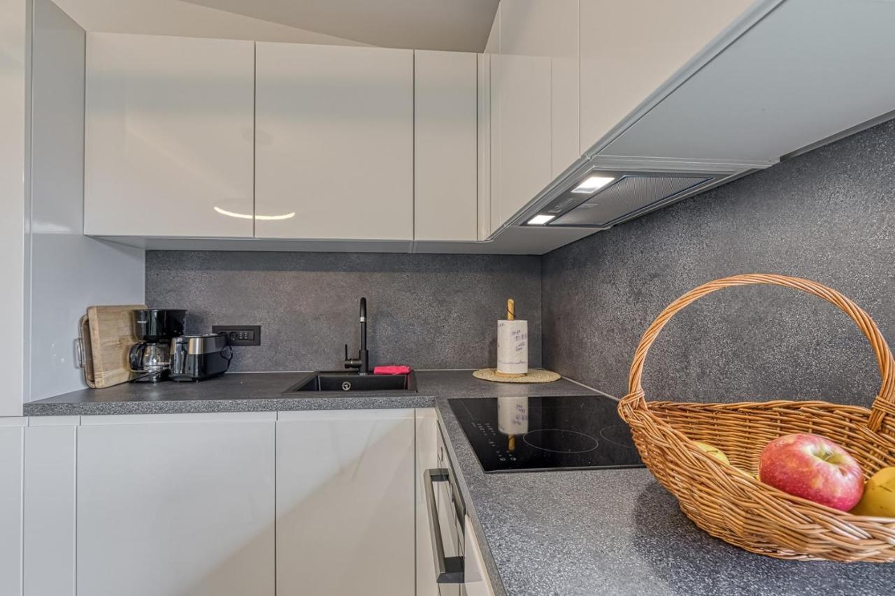Appartement Kostabela - Sea View à Rijeka Extérieur photo