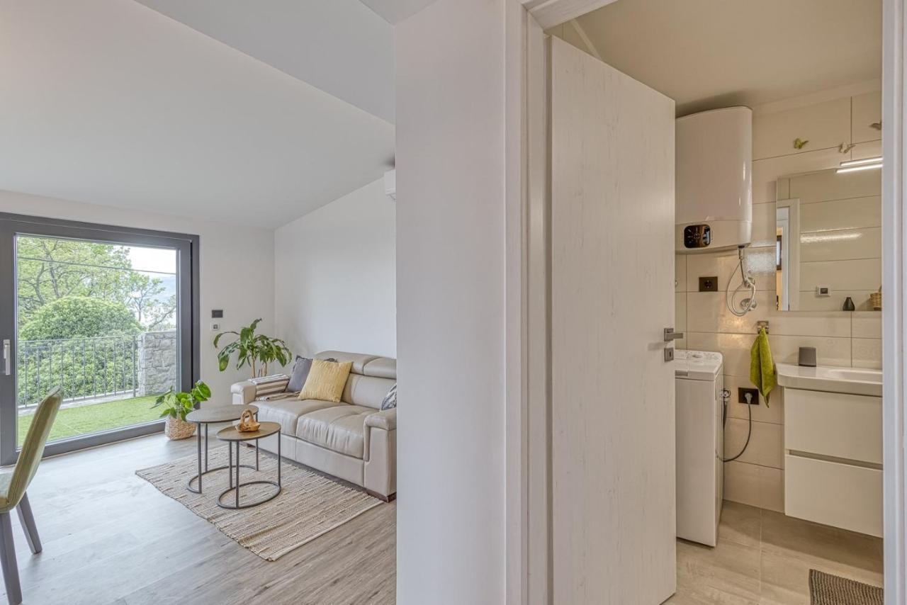 Appartement Kostabela - Sea View à Rijeka Extérieur photo